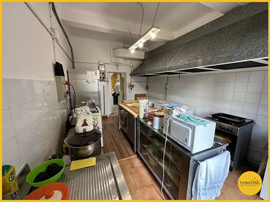 Immagine 7 di Locale commerciale in vendita  in Corso Giuseppe Mazzini 193 a Molinella