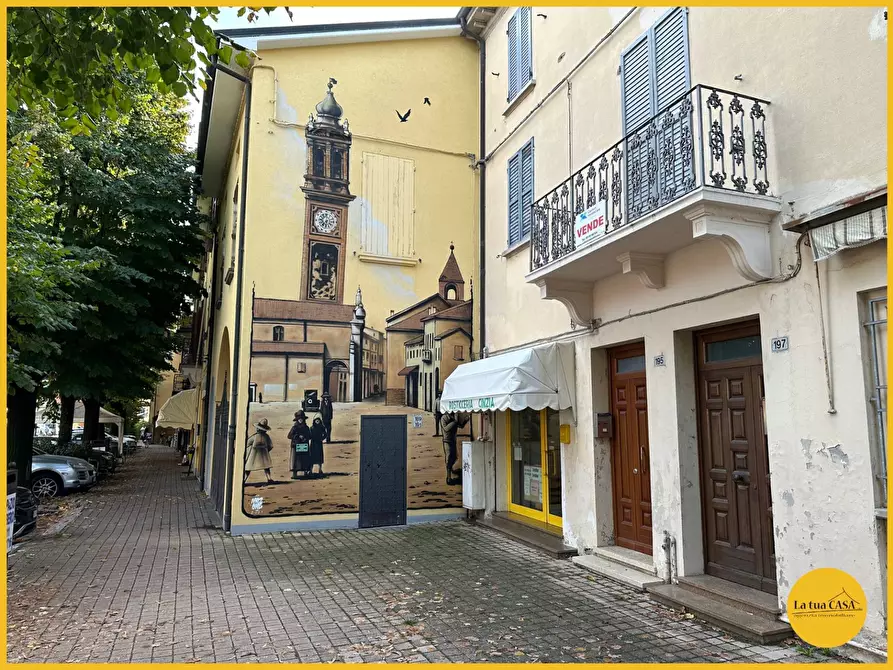 Immagine 11 di Locale commerciale in vendita  in Corso Giuseppe Mazzini 193 a Molinella