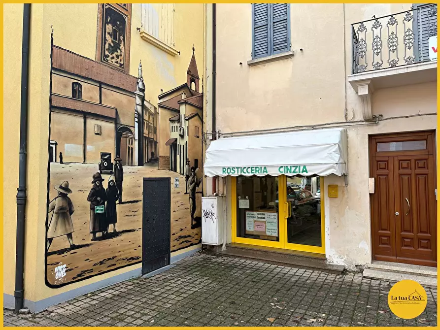 Immagine 12 di Locale commerciale in vendita  in Corso Giuseppe Mazzini 193 a Molinella