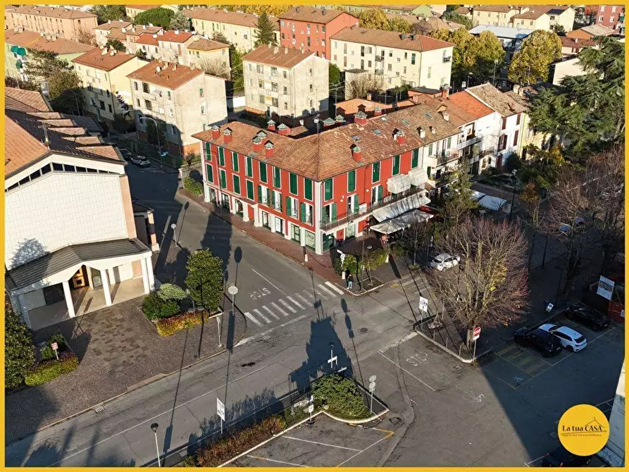 Immagine 8 di Locale commerciale in affitto  in Via Bentivogli 6 a Molinella