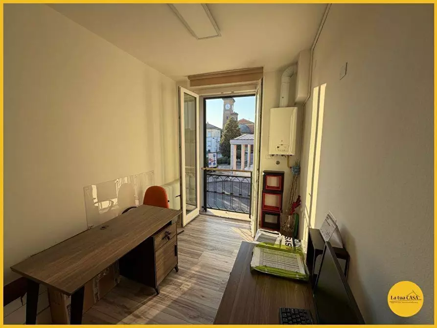 Immagine 87 di Locale commerciale in affitto  in Via Bentivogli 6 a Molinella