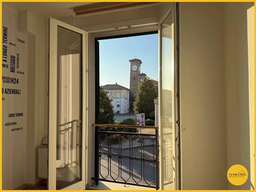 Immagine 95 di Locale commerciale in affitto  in Via Bentivogli 6 a Molinella