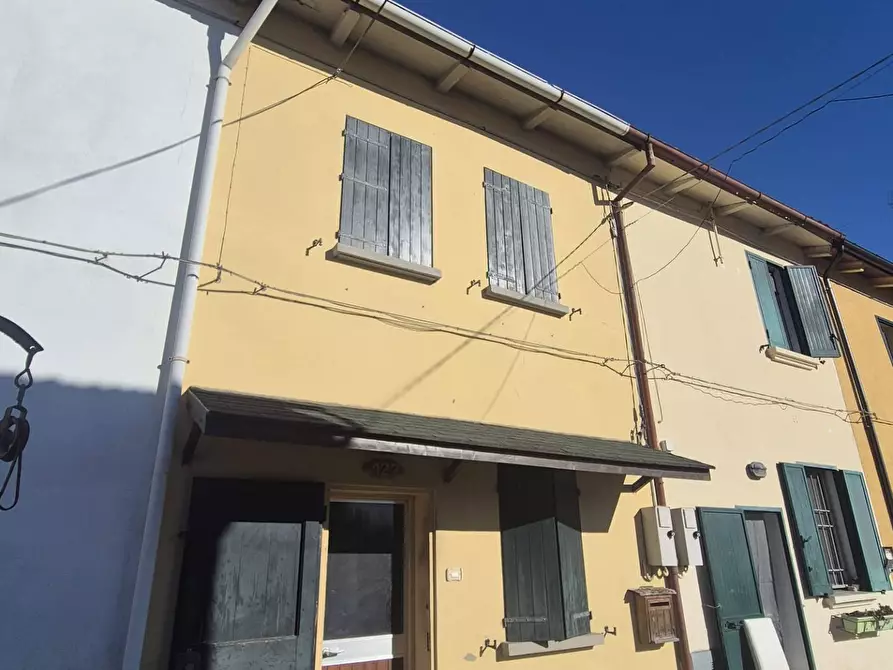 Immagine 2 di Villetta a schiera in vendita  in via confine inferiore 127 a Molinella