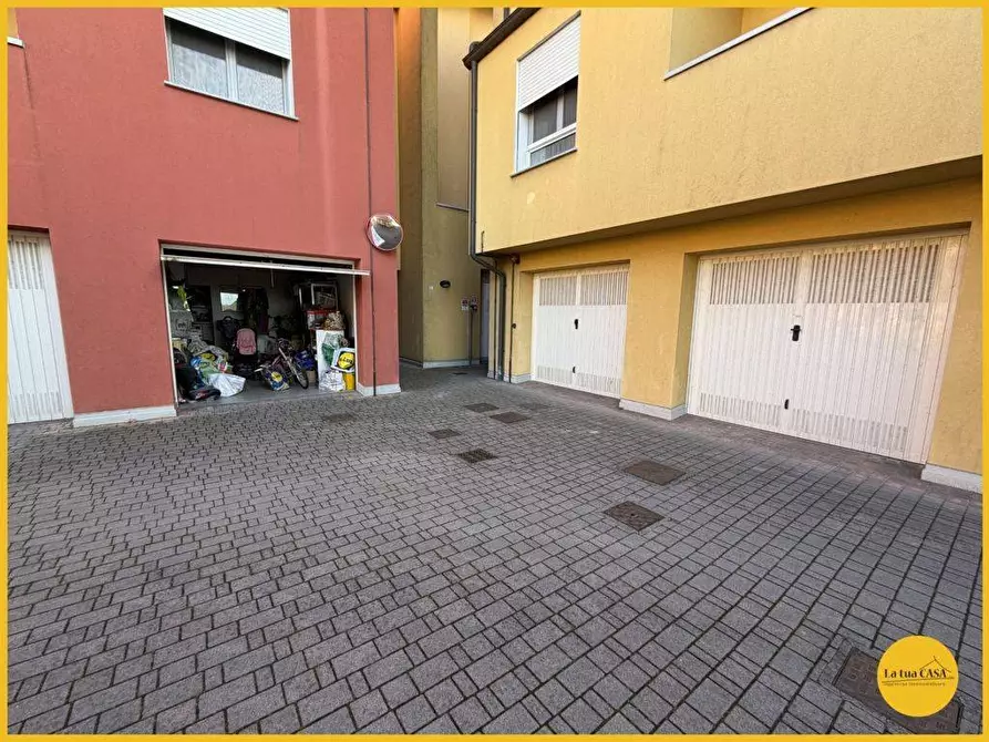 Immagine 77 di Appartamento in vendita  in Via Orlana Fallaci 27 a Molinella