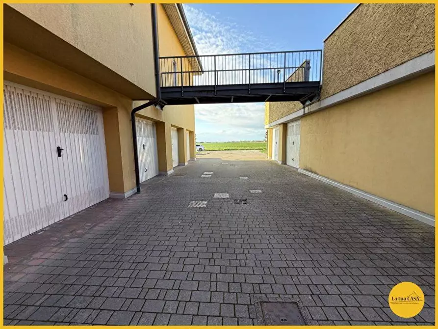 Immagine 78 di Appartamento in vendita  in Via Orlana Fallaci 27 a Molinella