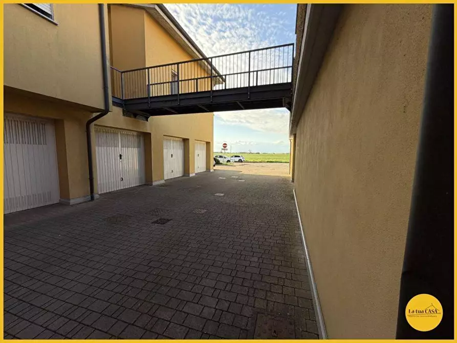 Immagine 84 di Appartamento in vendita  in Via Orlana Fallaci 27 a Molinella