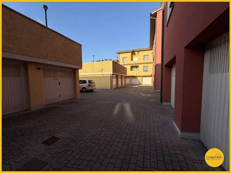 Immagine 85 di Appartamento in vendita  in Via Orlana Fallaci 27 a Molinella