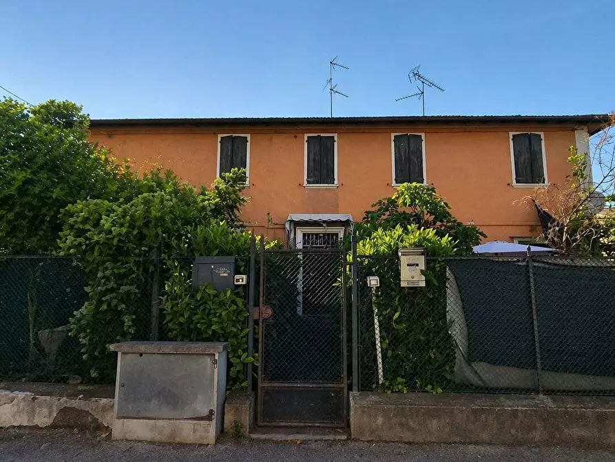Immagine 3 di Villetta a schiera in vendita  in Via del Lavoro 11 a Molinella