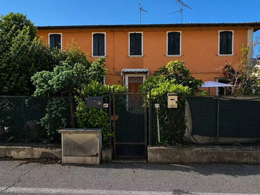 Immagine 4 di Villetta a schiera in vendita  in Via del Lavoro 11 a Molinella