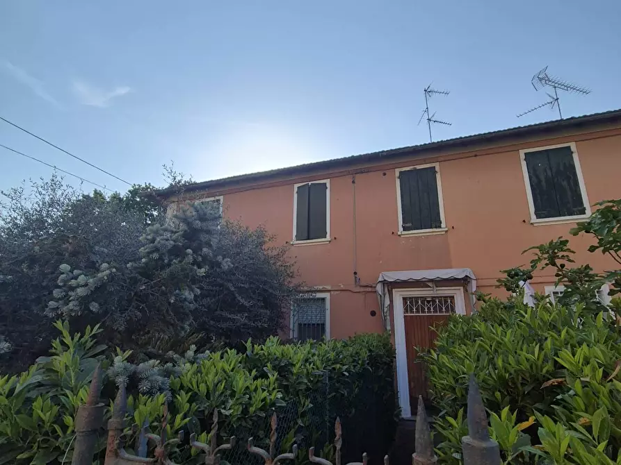 Immagine 10 di Villetta a schiera in vendita  in Via del Lavoro 11 a Molinella