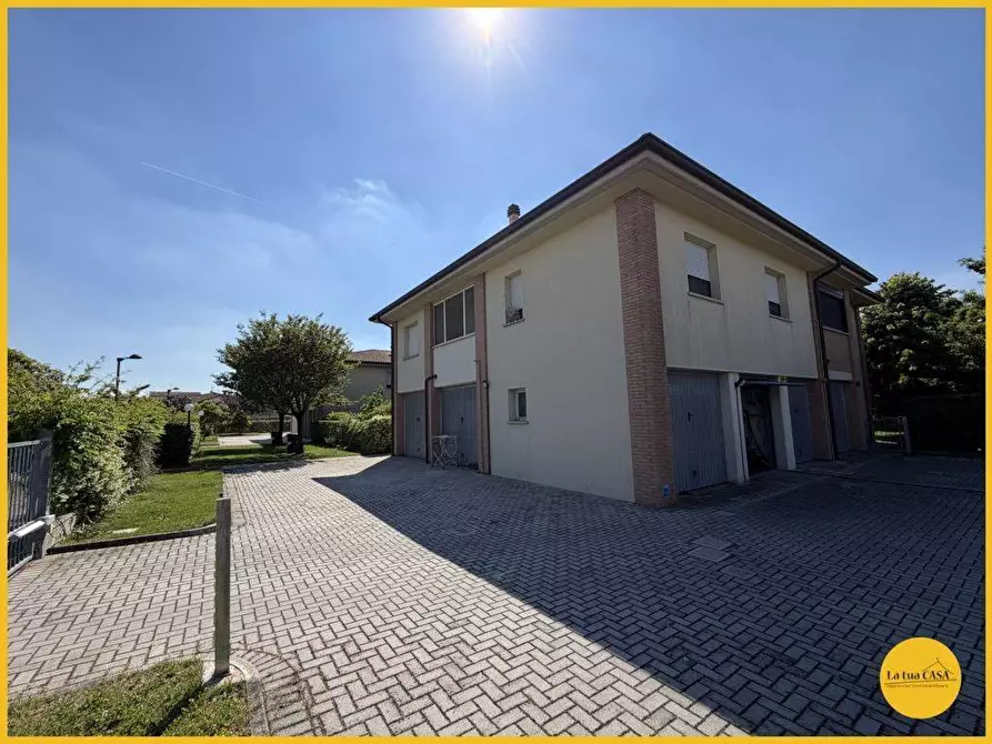 Immagine 65 di Appartamento in vendita  in Via Giacomo Puccini 9 a Budrio