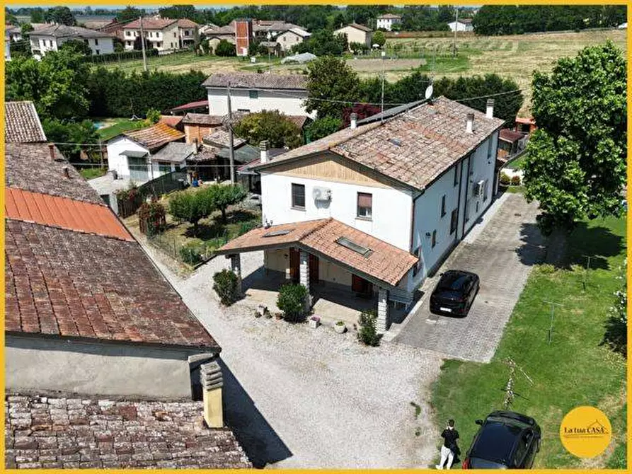 Immagine 4 di Villetta a schiera in vendita  in Via Confine Inferiore 141 - 143 a Molinella