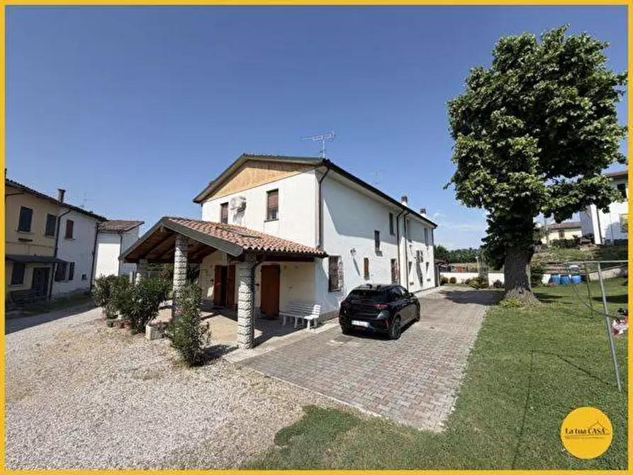 Immagine 11 di Villetta a schiera in vendita  in Via Confine Inferiore 141 - 143 a Molinella