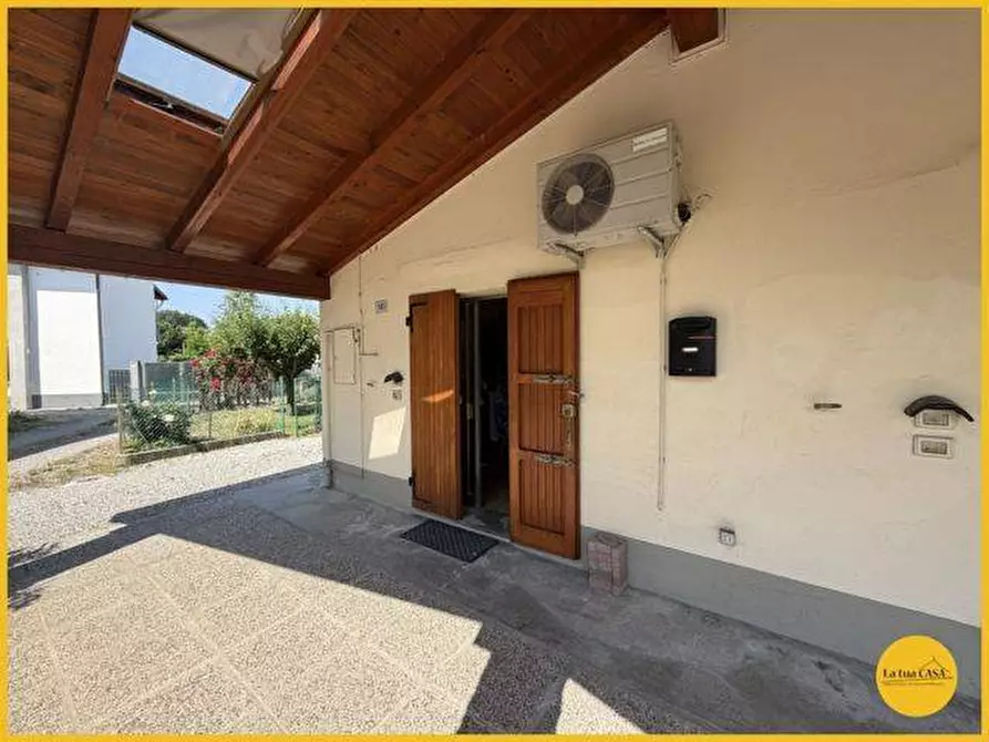 Immagine 13 di Villetta a schiera in vendita  in Via Confine Inferiore 141 - 143 a Molinella