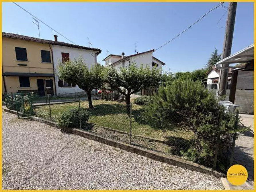 Immagine 58 di Villetta a schiera in vendita  in Via Confine Inferiore 141 - 143 a Molinella