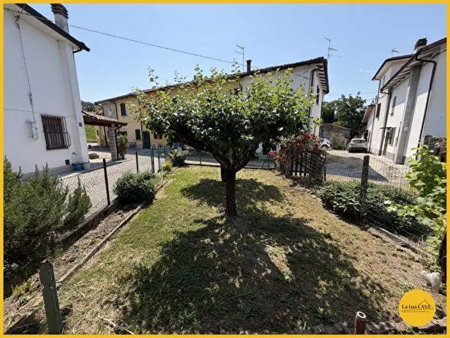 Immagine 59 di Villetta a schiera in vendita  in Via Confine Inferiore 141 - 143 a Molinella
