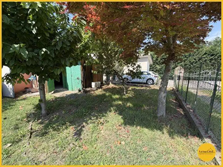 Immagine 60 di Villetta a schiera in vendita  in Via Confine Inferiore 141 - 143 a Molinella
