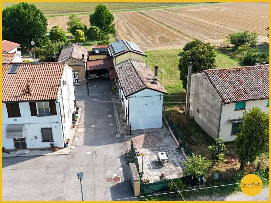 Immagine 4 di Villetta a schiera in vendita  in Via Borgo Masotti 8/1 a Argenta
