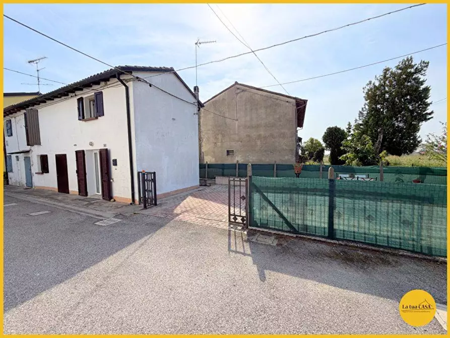 Immagine 39 di Villetta a schiera in vendita  in Via Borgo Masotti 8/1 a Argenta