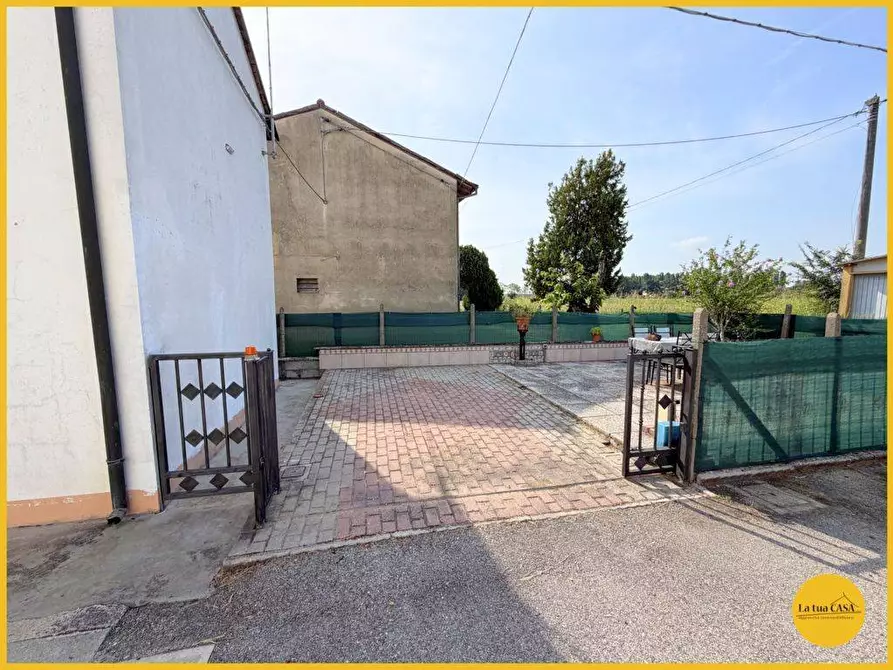 Immagine 44 di Villetta a schiera in vendita  in Via Borgo Masotti 8/1 a Argenta