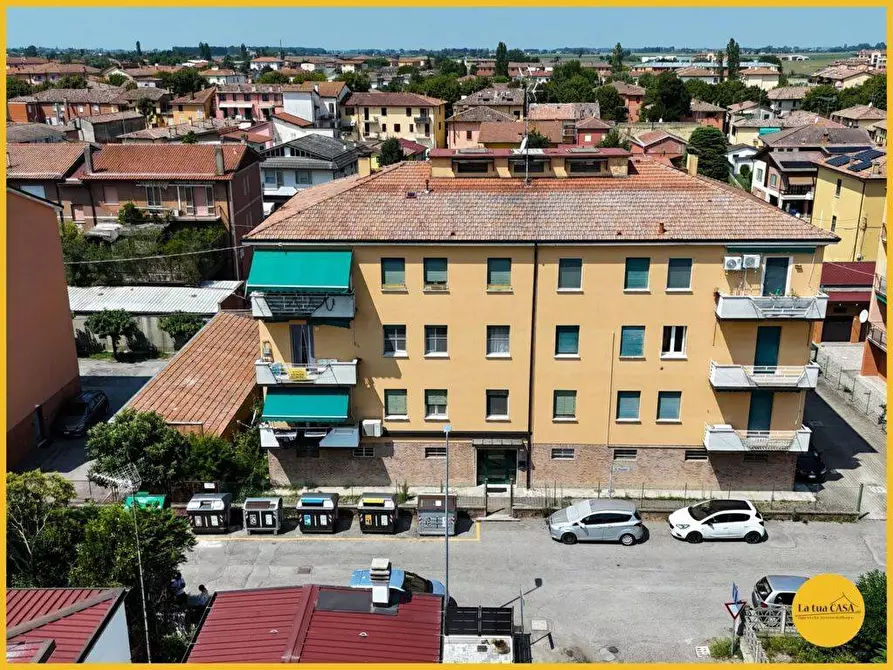 Immagine 4 di Appartamento in vendita  in via puccini 7 a Molinella
