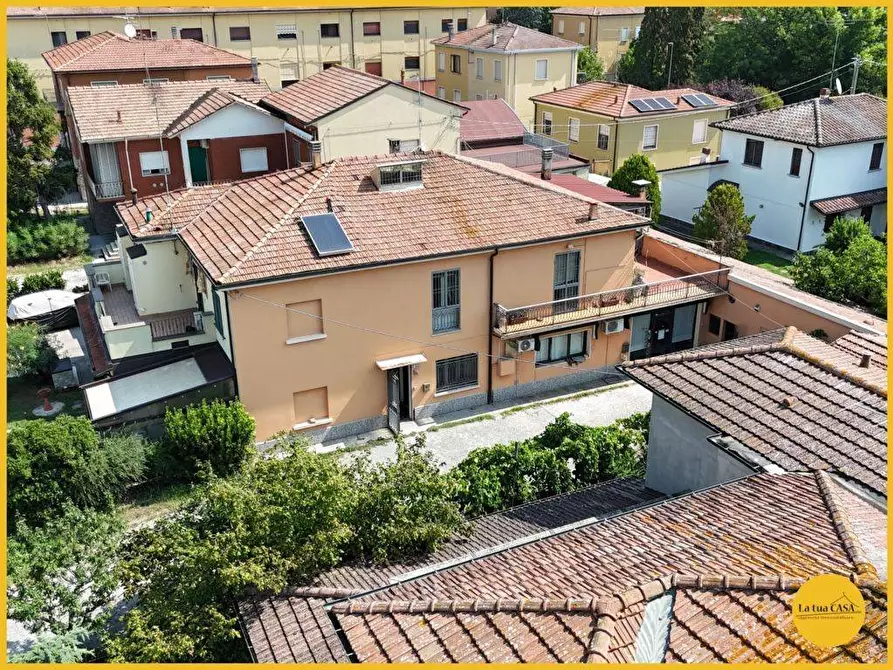 Immagine 1 di Villetta a schiera in vendita  in Via dell'Unità 14 a Molinella