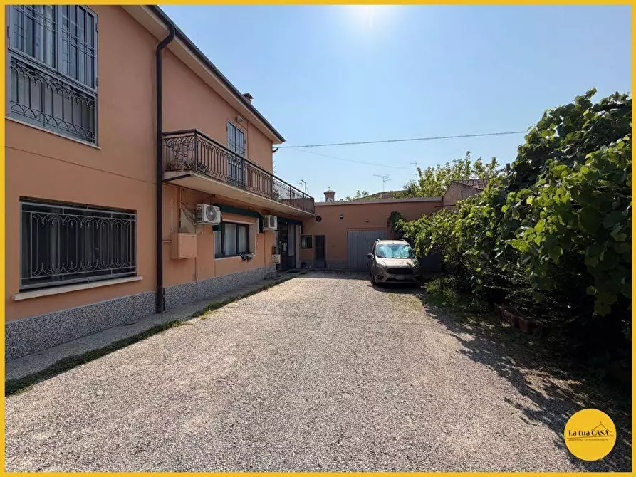 Immagine 22 di Villetta a schiera in vendita  in Via dell'Unità 14 a Molinella
