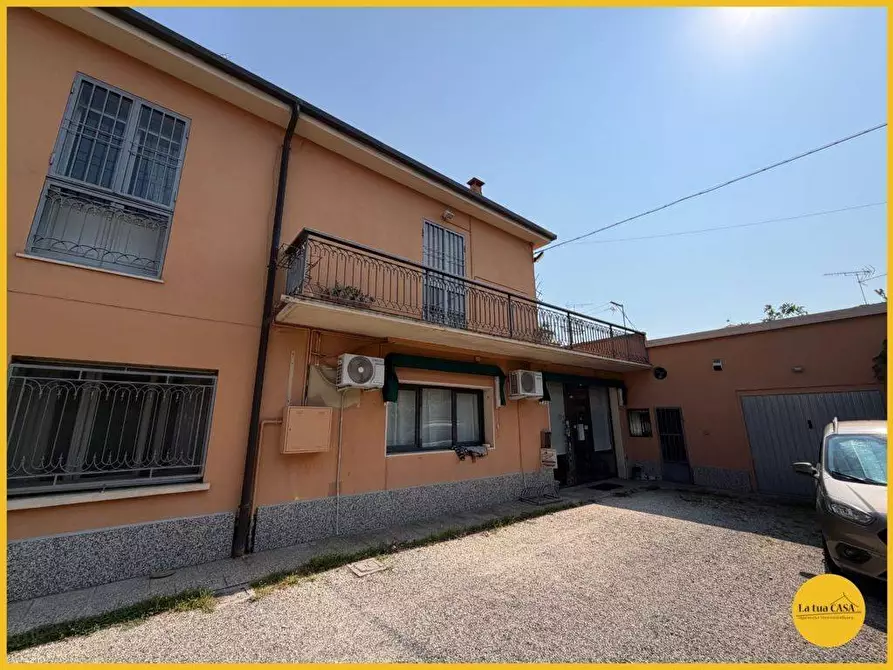 Immagine 28 di Villetta a schiera in vendita  in Via dell'Unità 14 a Molinella