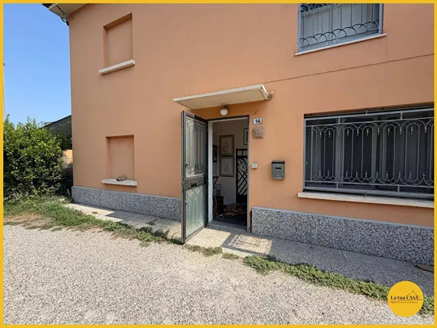 Immagine 29 di Villetta a schiera in vendita  in Via dell'Unità 14 a Molinella