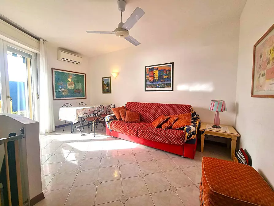 Immagine 2 di Appartamento in vendita  in Via dei Navigatori 8 a Finale Ligure