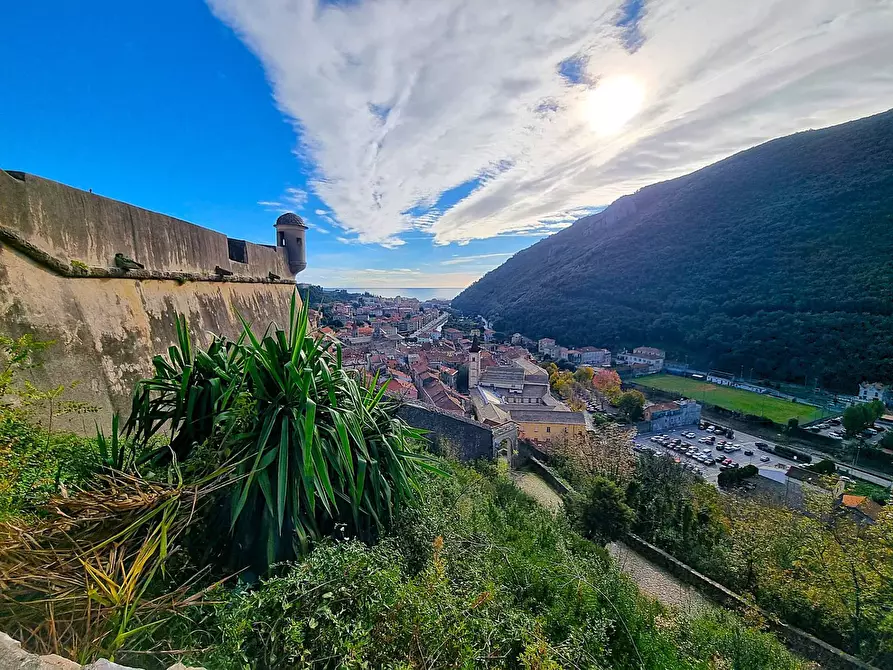 Immagine 1 di Appartamento in vendita  in Via Cavassola a Finale Ligure