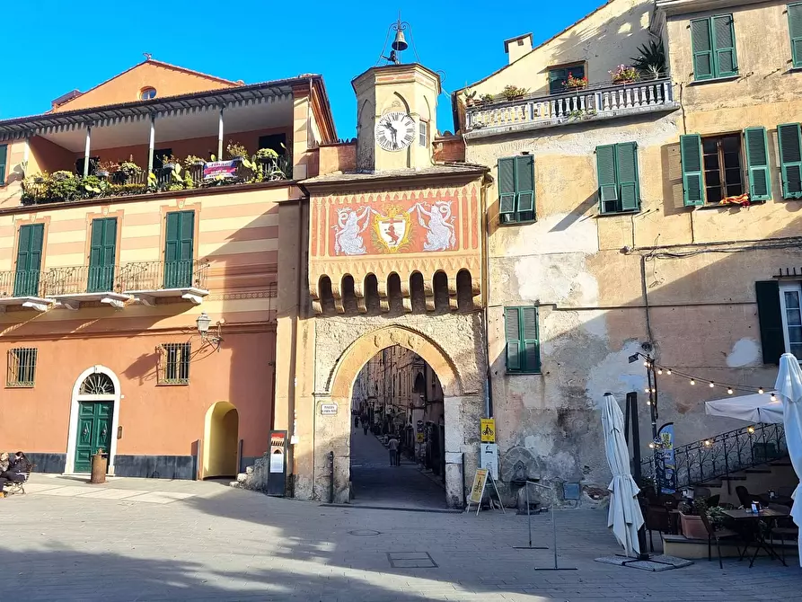 Immagine 7 di Appartamento in vendita  in Via Cavassola a Finale Ligure