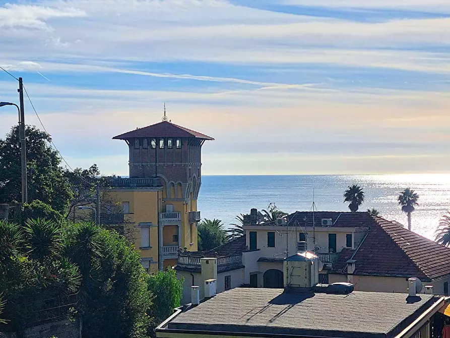 Immagine 1 di Appartamento in vendita  in Via Generale Enrico Caviglia a Finale Ligure