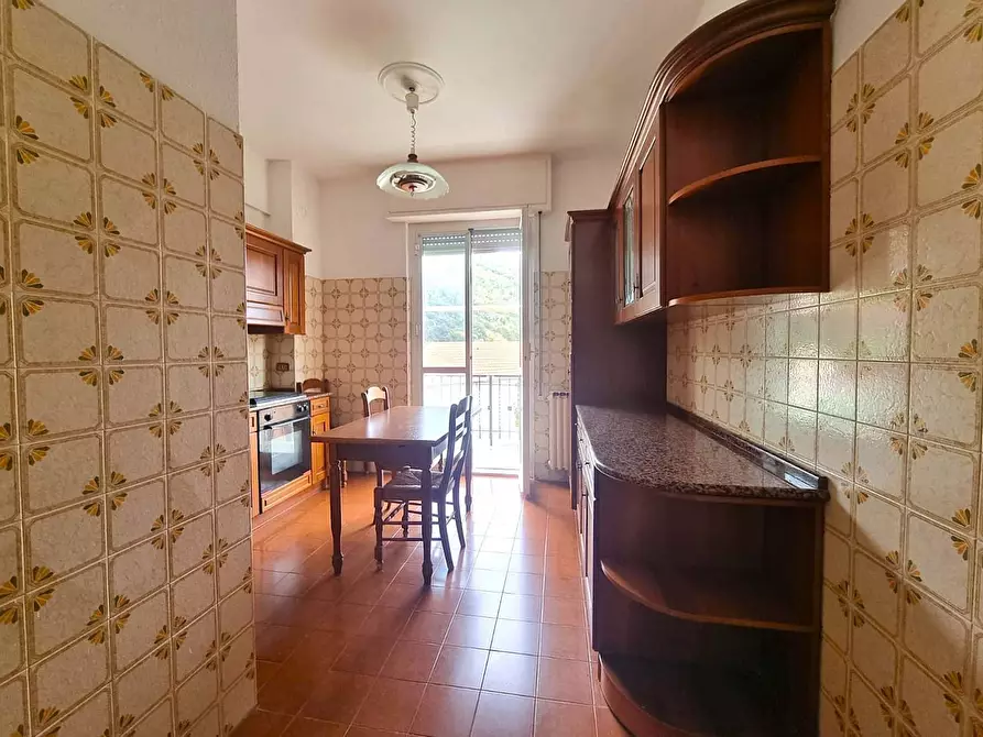Immagine 9 di Appartamento in vendita  in Via Fiume a Finale Ligure