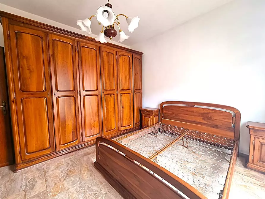 Immagine 13 di Appartamento in vendita  in Via Fiume a Finale Ligure