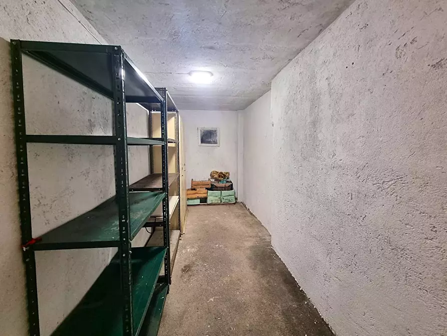 Immagine 14 di Appartamento in vendita  in Via Fiume a Finale Ligure