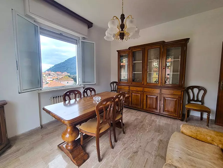 Immagine 3 di Appartamento in vendita  in Via Fiume a Finale Ligure