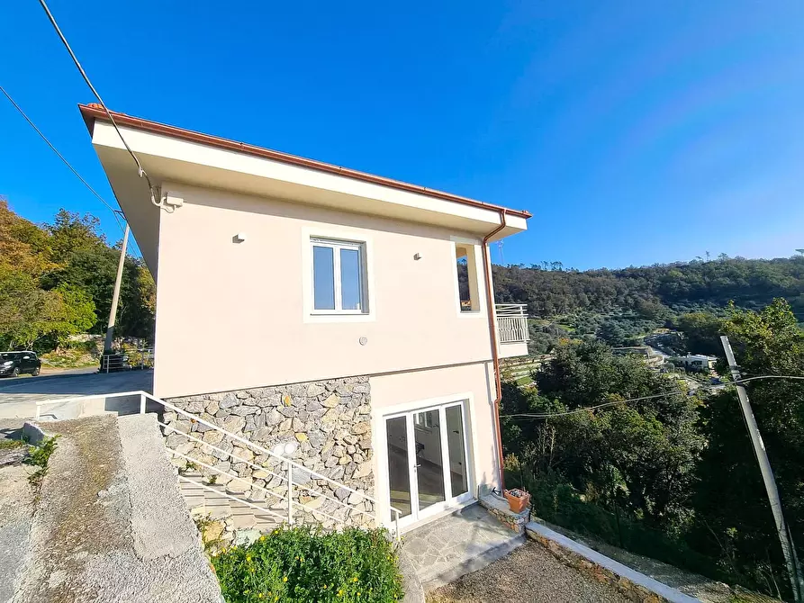 Immagine 10 di Appartamento in vendita  in Via per Olle 11 a Finale Ligure