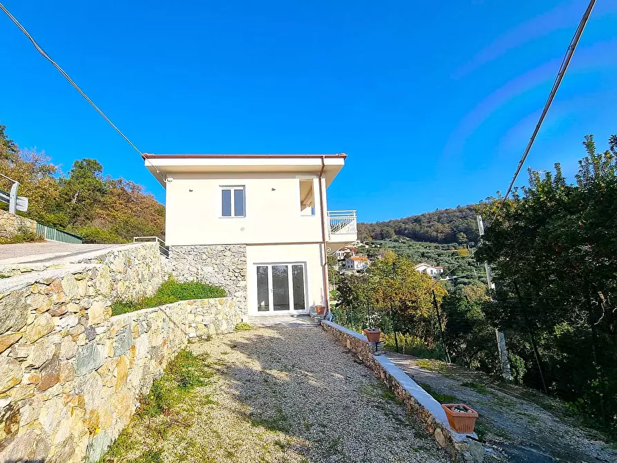 Immagine 13 di Appartamento in vendita  in Via per Olle 11 a Finale Ligure