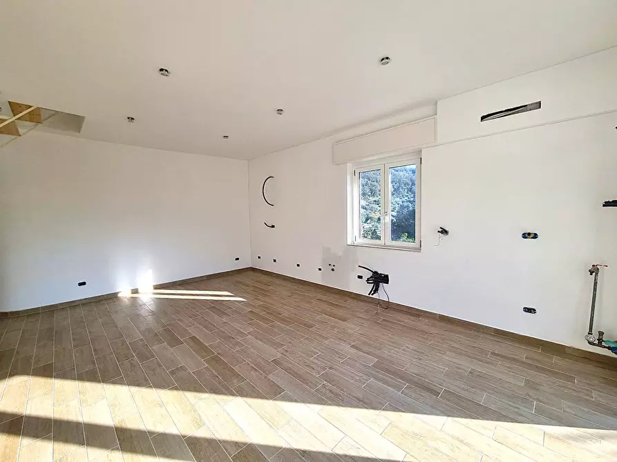 Immagine 4 di Appartamento in vendita  in Via per Olle 11 a Finale Ligure