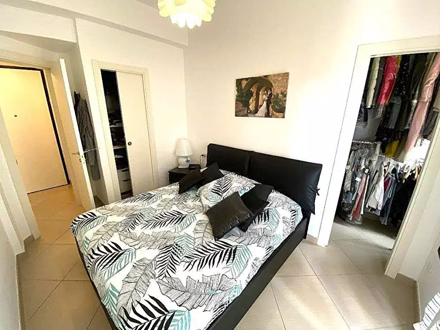 Immagine 7 di Appartamento in vendita  in Via Giuseppe Cesare Abba a Finale Ligure