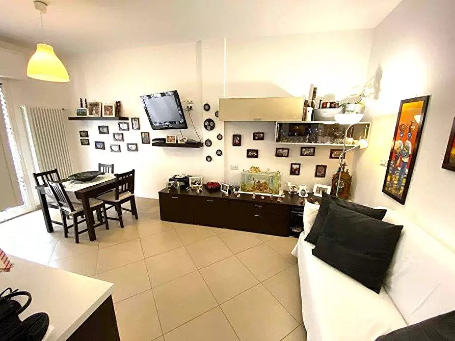 Immagine 9 di Appartamento in vendita  in Via Giuseppe Cesare Abba a Finale Ligure