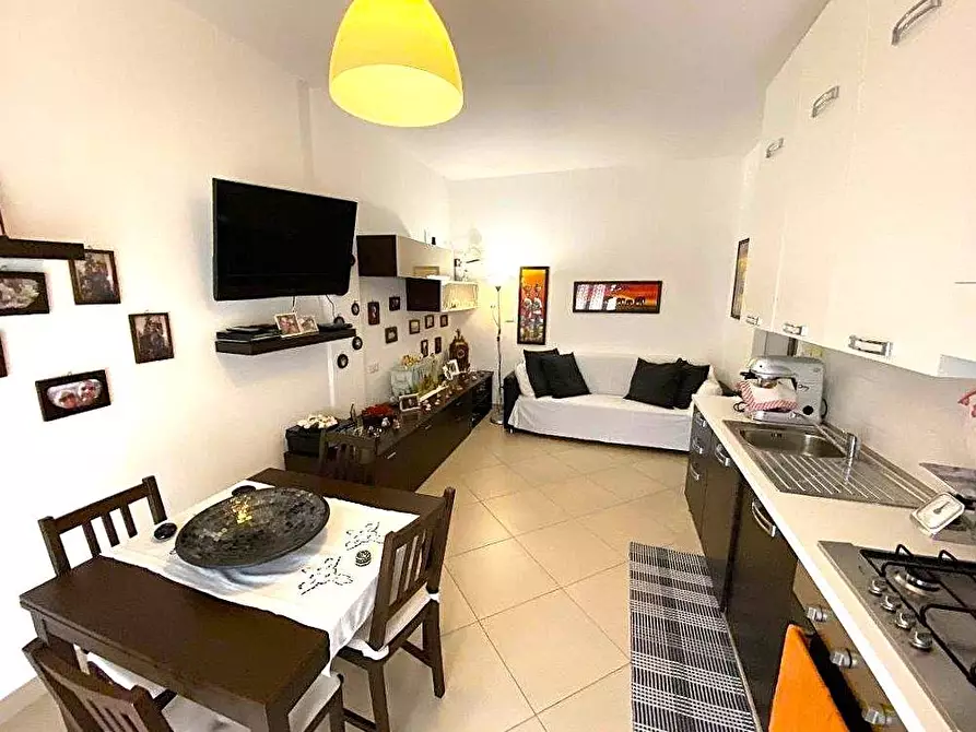 Immagine 10 di Appartamento in vendita  in Via Giuseppe Cesare Abba a Finale Ligure