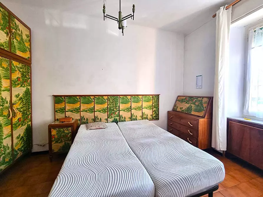 Immagine 19 di Appartamento in vendita  in Via Nicolò Saccone a Finale Ligure