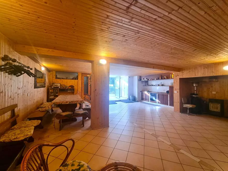 Immagine 18 di Appartamento in vendita  in Via Silvio Pellico 19 a Finale Ligure