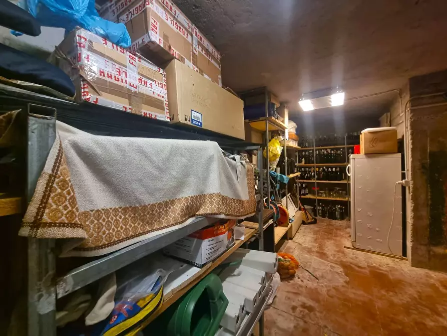 Immagine 20 di Appartamento in vendita  in Via Silvio Pellico 19 a Finale Ligure