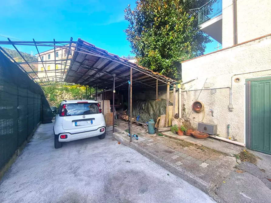 Immagine 27 di Appartamento in vendita  in Via Silvio Pellico 19 a Finale Ligure