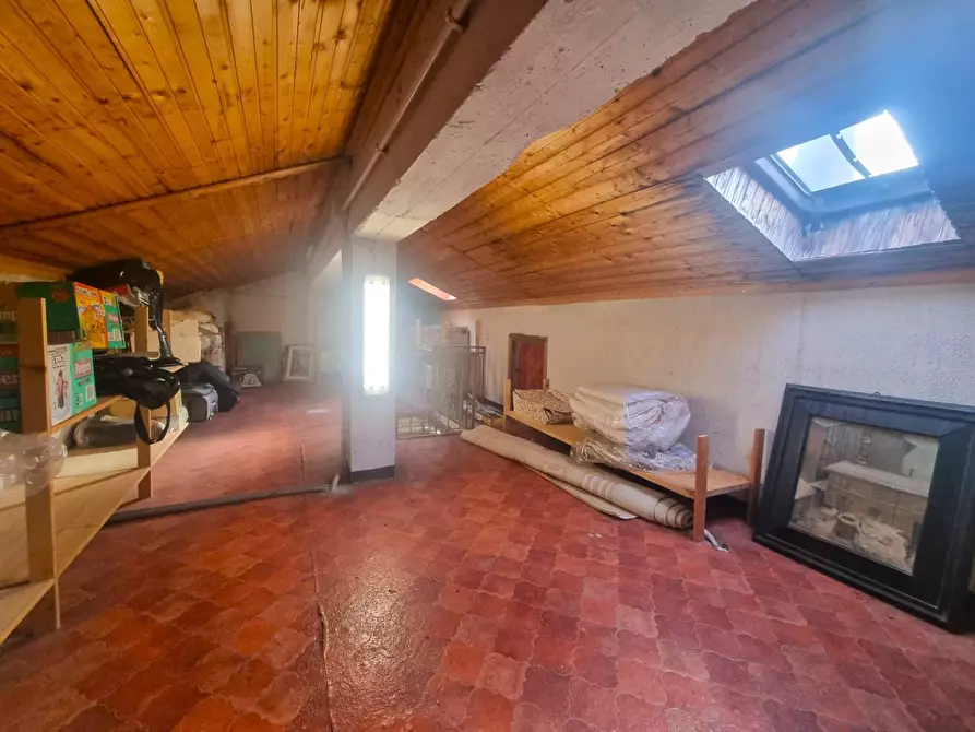 Immagine 28 di Appartamento in vendita  in Via Silvio Pellico 19 a Finale Ligure