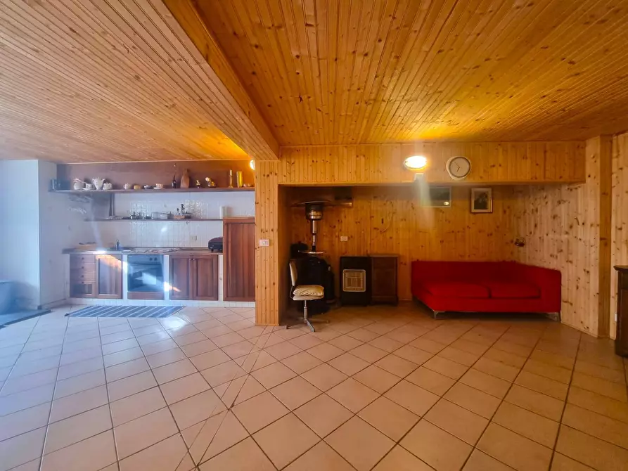 Immagine 29 di Appartamento in vendita  in Via Silvio Pellico 19 a Finale Ligure