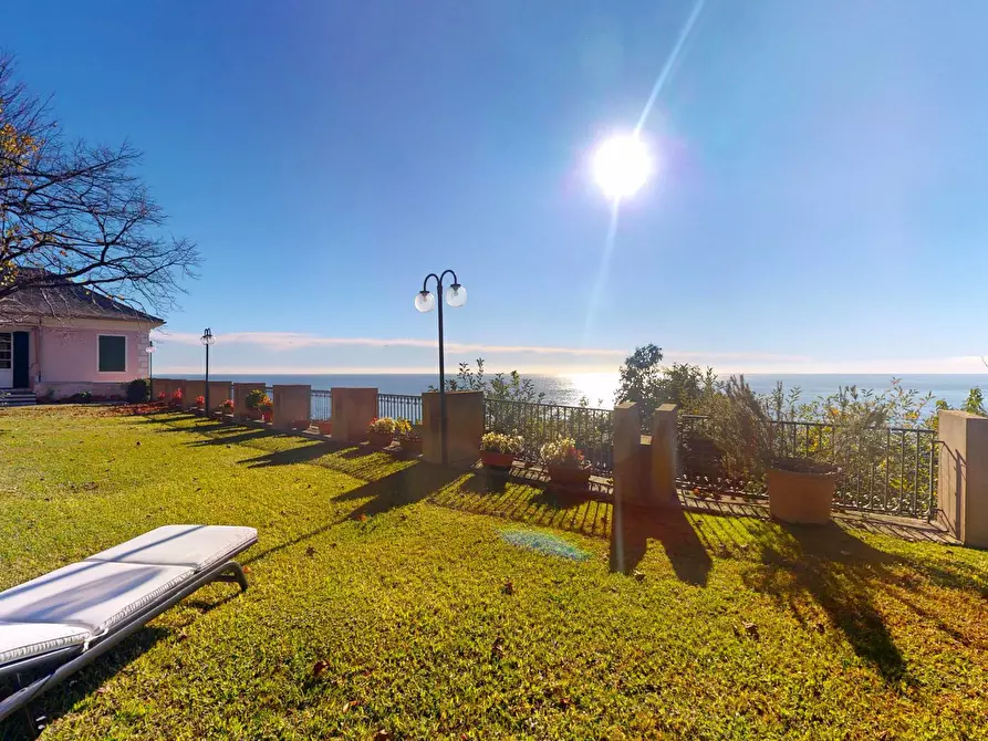 Immagine 12 di Appartamento in vendita  in Via Belvedere a Finale Ligure